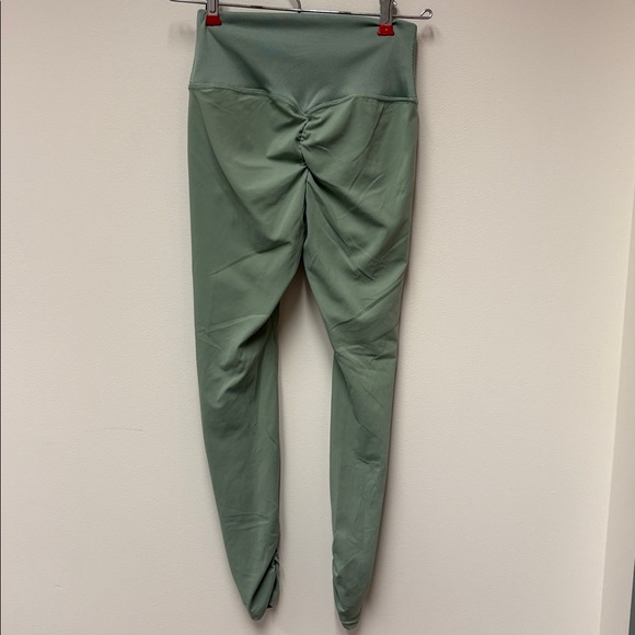 Whitney Simmons x Gymshark leggings - Picture 6 of 10